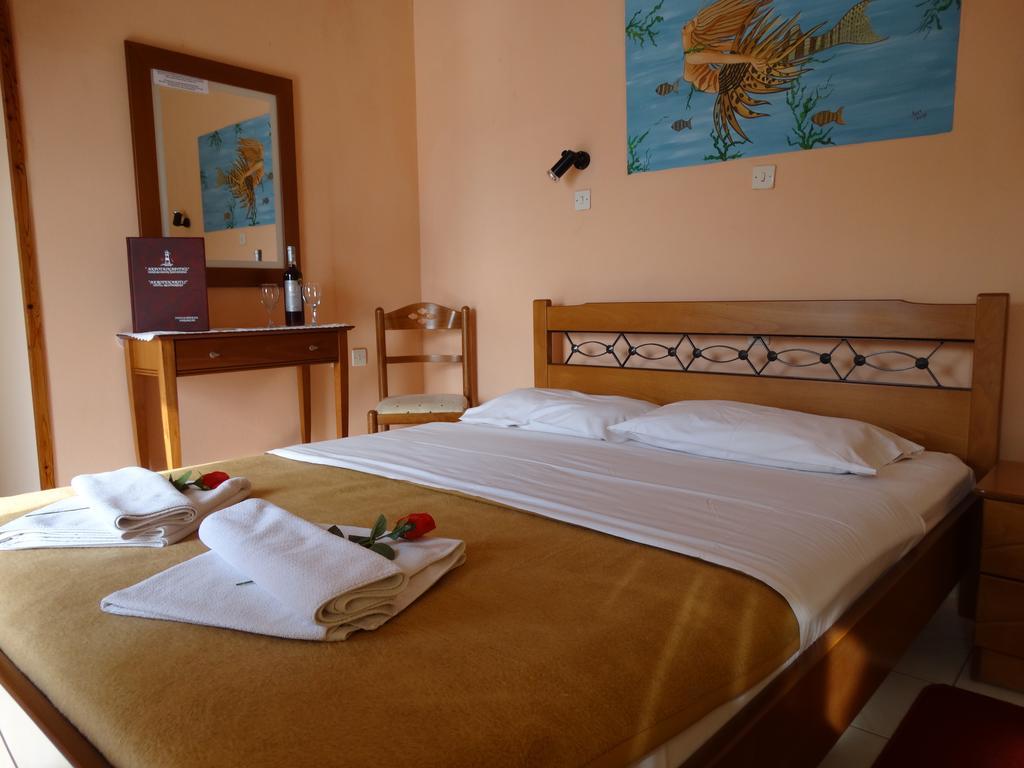 Akrotainaritis Rooms Yerolimin Rum bild
